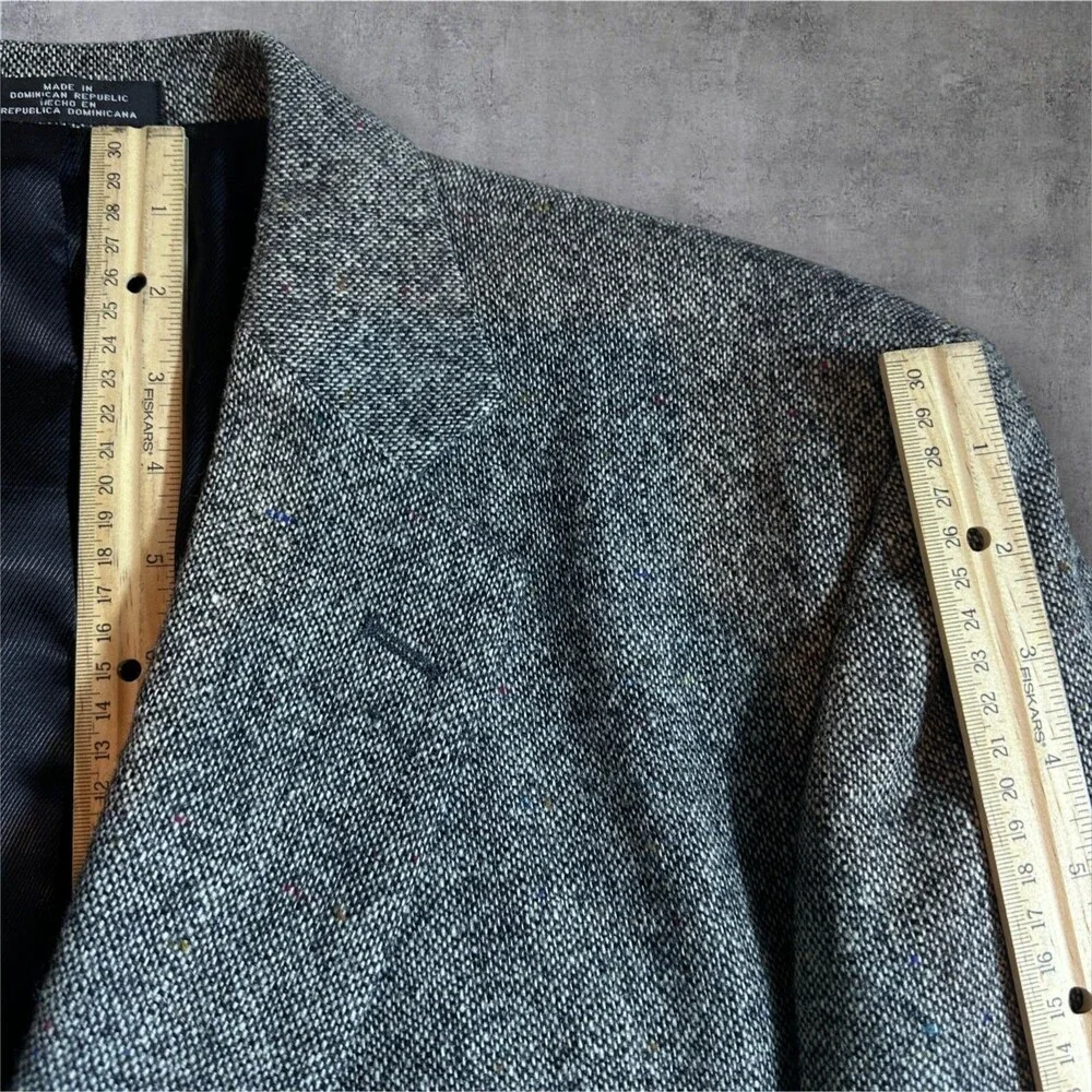 Vintage BARRINGTON TWEED WOOL Men's 44S Gray Blazer Sport Coat Two Button Jacket